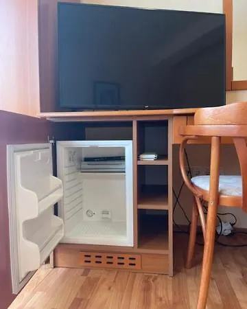 Karadi Apartmanhaz Apartmán *