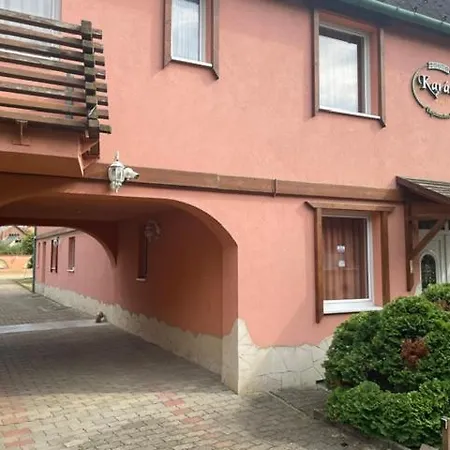 Karadi Apartmanhaz *