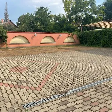 Karadi Apartmanhaz Hajdúszoboszló