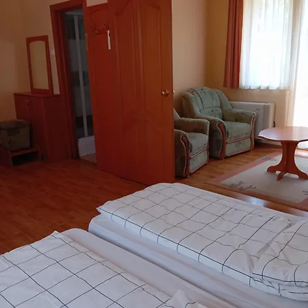 Karadi Apartmanhaz Apartmán