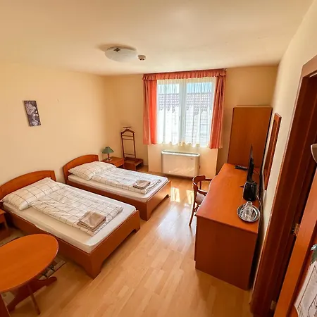 Karadi Apartmanhaz Apartment *