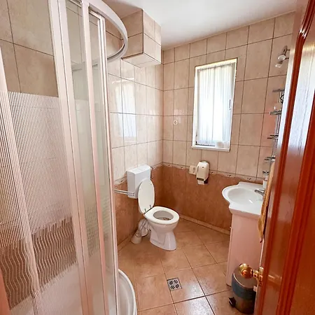Apartment Karadi Apartmanhaz *