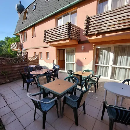 Karadi Apartmanhaz